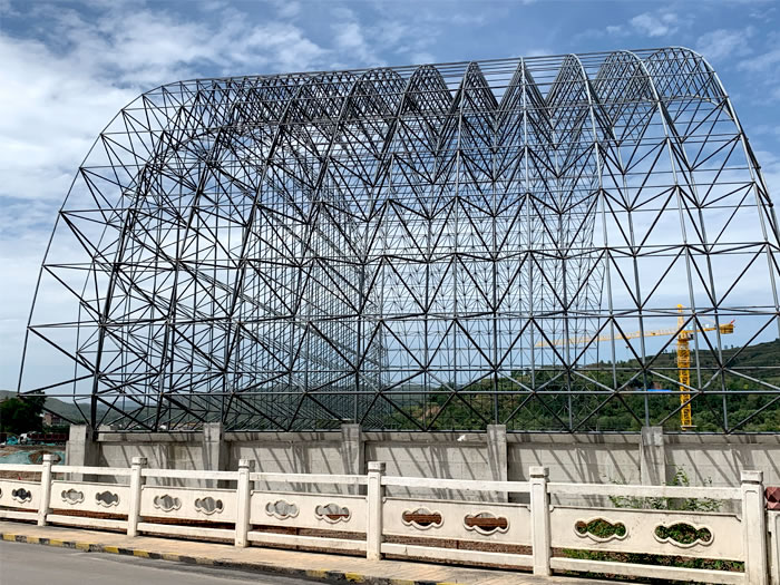 昌吉山寨矿储煤棚网架